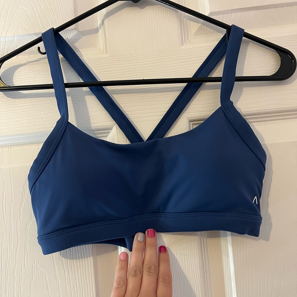 ACTA sports bra size Medium with removable padding